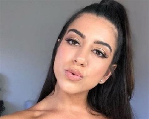 Lena The Plug: Bio, Height, Weight, Age, Measurements